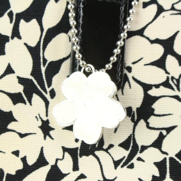 Burberry Black x White Floral Shopper Tote with Nova Check Pouch 922Bur86 - Picture 10 of 12